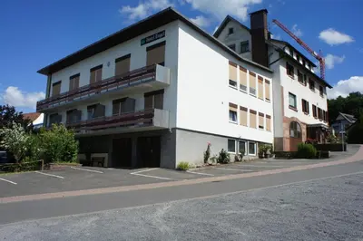 Das Gebäude in dem sich das Hotel befindet