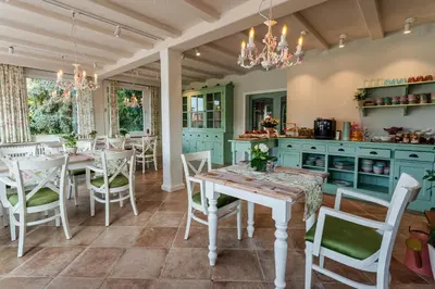 Ein Restaurant oder anderes Speiselokal in der Unterkunft Pension Landhaus- Frühstückspension im Brombachtal