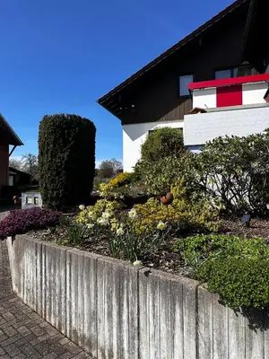 Ein Garten an der Unterkunft Ferienwohnung Schömberg