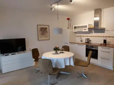 Küche/Küchenzeile in der Unterkunft Wohnung Elisabeth - Parkblick - Am Buhl'schen Park 40 - zentrumsnah