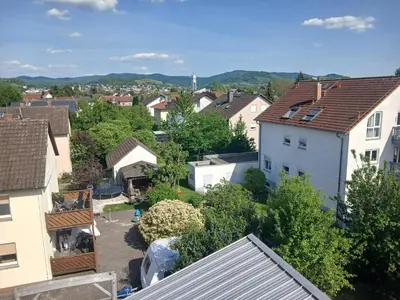 Ein allgemeiner Bergblick oder ein Berglick von der Ferienwohnung aus