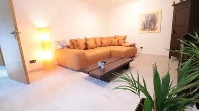 Ein Sitzbereich in der Unterkunft Schöne EinliegerWhg (74m²) in Villa mit Traumlage