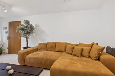 Ein Sitzbereich in der Unterkunft Schöne EinliegerWhg (74m²) in Villa mit Traumlage