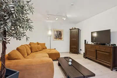 TV/Unterhaltungsangebot in der Unterkunft Schöne EinliegerWhg (74m²) in Villa mit Traumlage