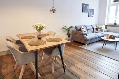 Ein Sitzbereich in der Unterkunft UPPER ROOM Altstadt-Apartment im Herzen der Pfalz