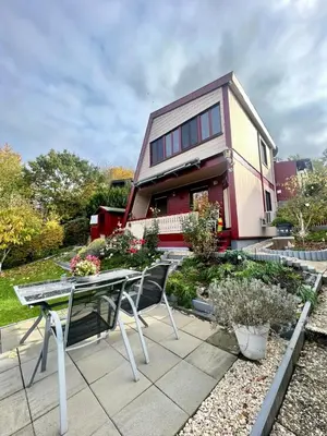 Ein Garten an der Unterkunft Ferienhaus Veronika Odenwald