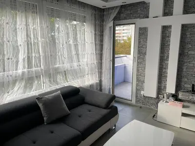 Ein Sitzbereich in der Unterkunft Ismail Wohnung 2 Zi. Kranichstein
