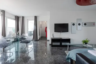 TV/Unterhaltungsangebot in der Unterkunft Wohnung mit Dachterrasse