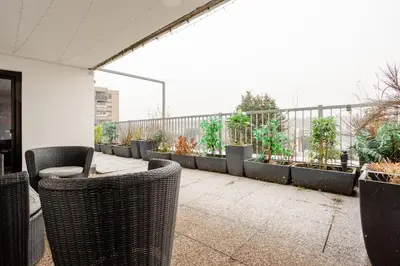 Ein Balkon oder eine Terrasse in der Unterkunft Wohnung mit Dachterrasse
