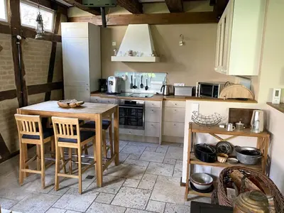 Küche/Küchenzeile in der Unterkunft Großes Ferienhaus mit Sauna & Garten in St Martin