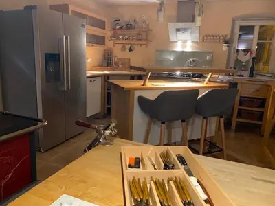 Küche/Küchenzeile in der Unterkunft Fachwerkhaus mit Sauna & Kamin in St Martin