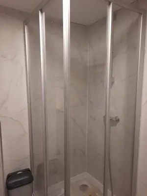 Ein Badezimmer in der Unterkunft Komfortable Wohnung in Happenbach