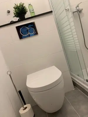 Ein Badezimmer in der Unterkunft Komfortables zimmer mit wlan/HBF
