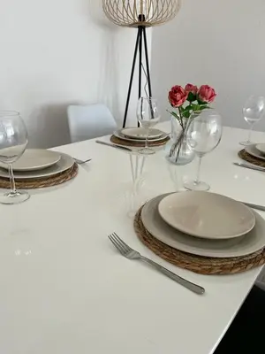 Grundriss der Unterkunft Komfortables zimmer mit wlan/HBF