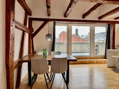 Ein Sitzbereich in der Unterkunft LudwigsHome Zentralste Lage, Klima, SmartTV, Terrasse