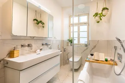 Ein Badezimmer in der Unterkunft VIVID Luxury Apartment Ludwigsburg - Blühendes Barock-Forum-Schloss-Downtown-Modern