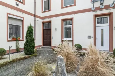 Das Gebäude in dem sich die Ferienwohnung befindet