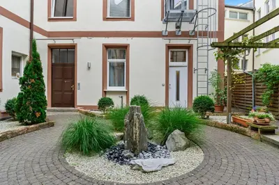 Ein Garten an der Unterkunft Zigarrenhof Apartment in Citynähe inkl. Netflix
