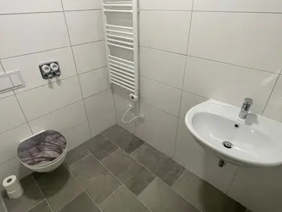 Ein Badezimmer in der Unterkunft Timeless: 4 Zimmer Apartment Ludwigsburg