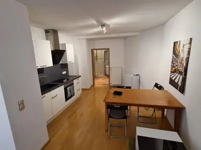 Küche/Küchenzeile in der Unterkunft City Central Apartment