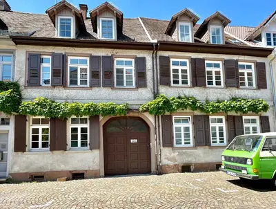 Das Gebäude in dem sich die Ferienwohnung befindet