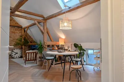 Ein Sitzbereich in der Unterkunft Boutique Ferienwohnung Schwalbenstall Uissigheim