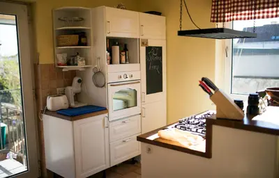 Küche/Küchenzeile in der Unterkunft Charmantes Turmzimmer