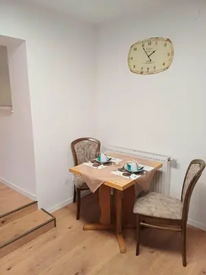 Ein Sitzbereich in der Unterkunft APARTMENTS / WOHNUNG IN HAIBACH