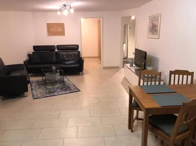 Ein Sitzbereich in der Unterkunft Wohnung in gehobener Lage