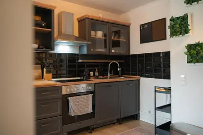 Küche/Küchenzeile in der Unterkunft Design-Wohnung Ludwigsburg