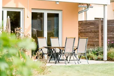 Ein Garten an der Unterkunft Ferienhof Obertor Brennerei