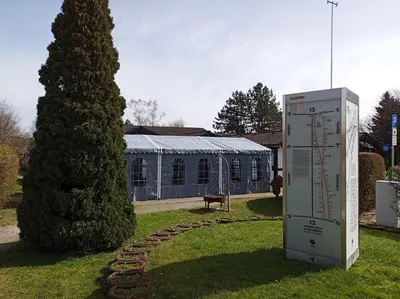 Ein Garten an der Unterkunft Ferienhaus Robinson Crusoe Schwarzkittelpfad 80