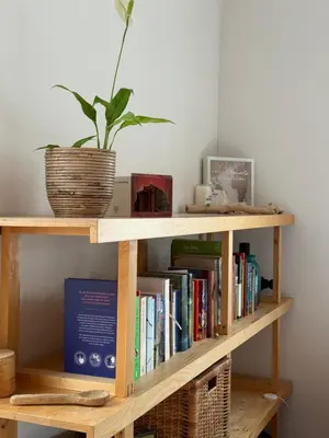 Die Bibliothek im Privatzimmer