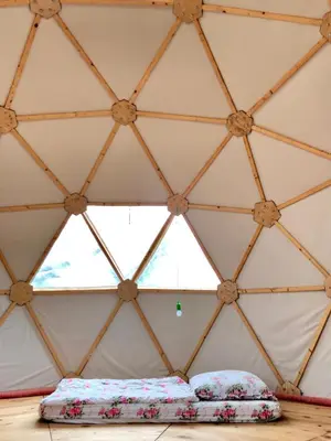 Ein Bett oder Betten in einem Zimmer der Unterkunft Geo Dome