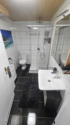 Ein Badezimmer in der Unterkunft Pearl Suite - Self Check-In, Free Parking