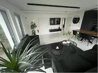TV/Unterhaltungsangebot in der Unterkunft Moderne Wohnung nahe Museum