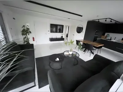 TV/Unterhaltungsangebot in der Unterkunft Moderne Wohnung nahe Museum
