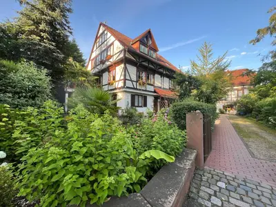 Das Gebäude in dem sich die Ferienwohnung befindet