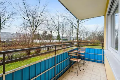 Ein Balkon oder eine Terrasse in der Unterkunft SC01 Großes Apartment bei FFM!