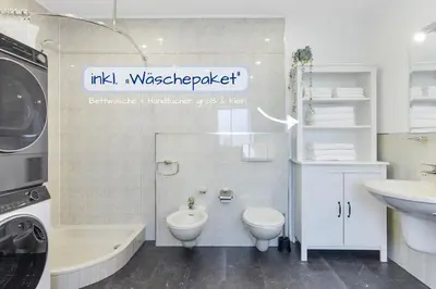 Ein Badezimmer in der Unterkunft 1-6 Personen - Parkplatz - Terrasse - Küche - WLAN - Balkon