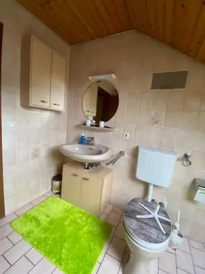 Ein Badezimmer in der Unterkunft Schöne Wohnung im Grünen
