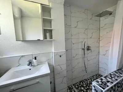 Ein Badezimmer in der Unterkunft Jennis Bi-Bi 2 bedrooms Apartment