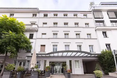 Das Gebäude in dem sich das Hotel befindet
