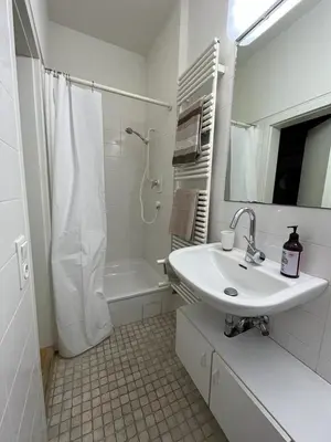 Ein Badezimmer in der Unterkunft Ruhig & Mitten in der Altstadt, nahe Uni&Schloss