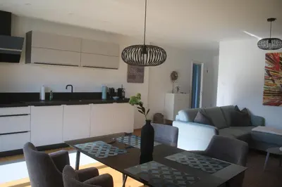 Küche/Küchenzeile in der Unterkunft Modernes City-Apartment