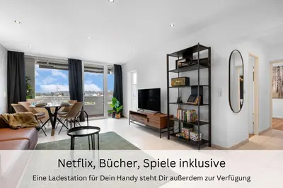 TV/Unterhaltungsangebot in der Unterkunft Urban Jungle Industríal Parkplatz Balkon Business