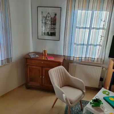 Ein Sitzbereich in der Unterkunft Südpfalz