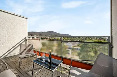 Ein allgemeiner Bergblick oder ein Berglick von der Ferienwohnung aus