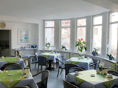 Ein Sitzbereich in der Unterkunft Hotel Cronberger Hof