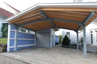 Das Gebäude in dem sich die Ferienwohnung befindet